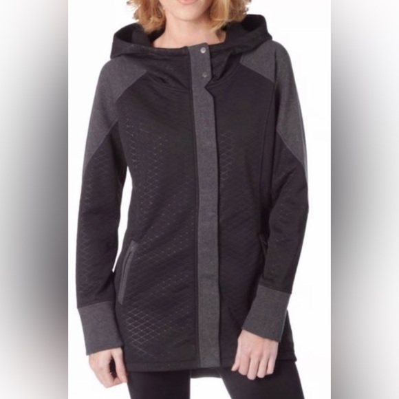 The North Face Quilted Black Jacket - Picture 1 of 8